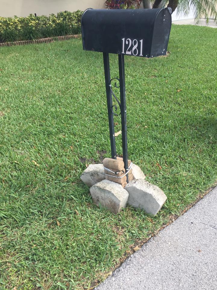 mailbox-tied-down